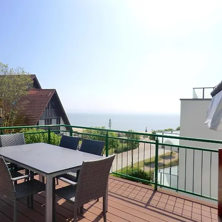 Luxus-penthouse Am Strand, Mit Traum-meerblick, Dachterrasse Und Sauna Apartmán