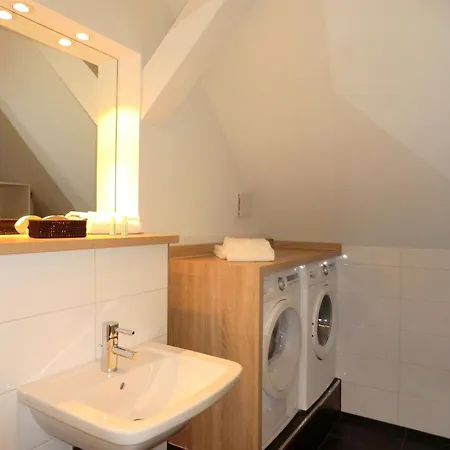Luxus-penthouse Am Strand, Mit Traum-meerblick, Dachterrasse Und Sauna