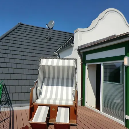 Luxus-penthouse Am Strand, Mit Traum-meerblick, Dachterrasse Und Sauna Apartmán *